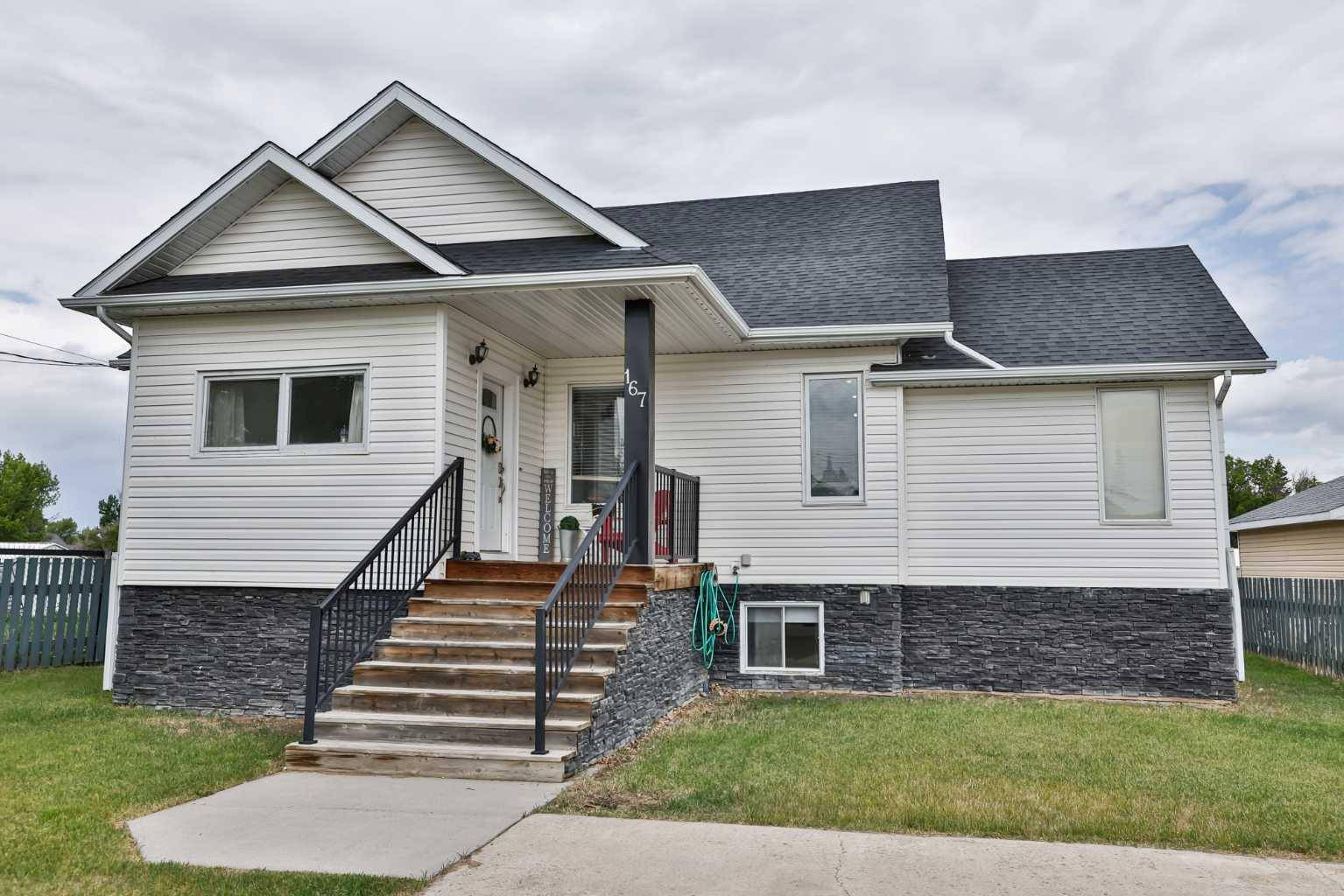 167 E 400 N, Raymond, AB T0K 2S0