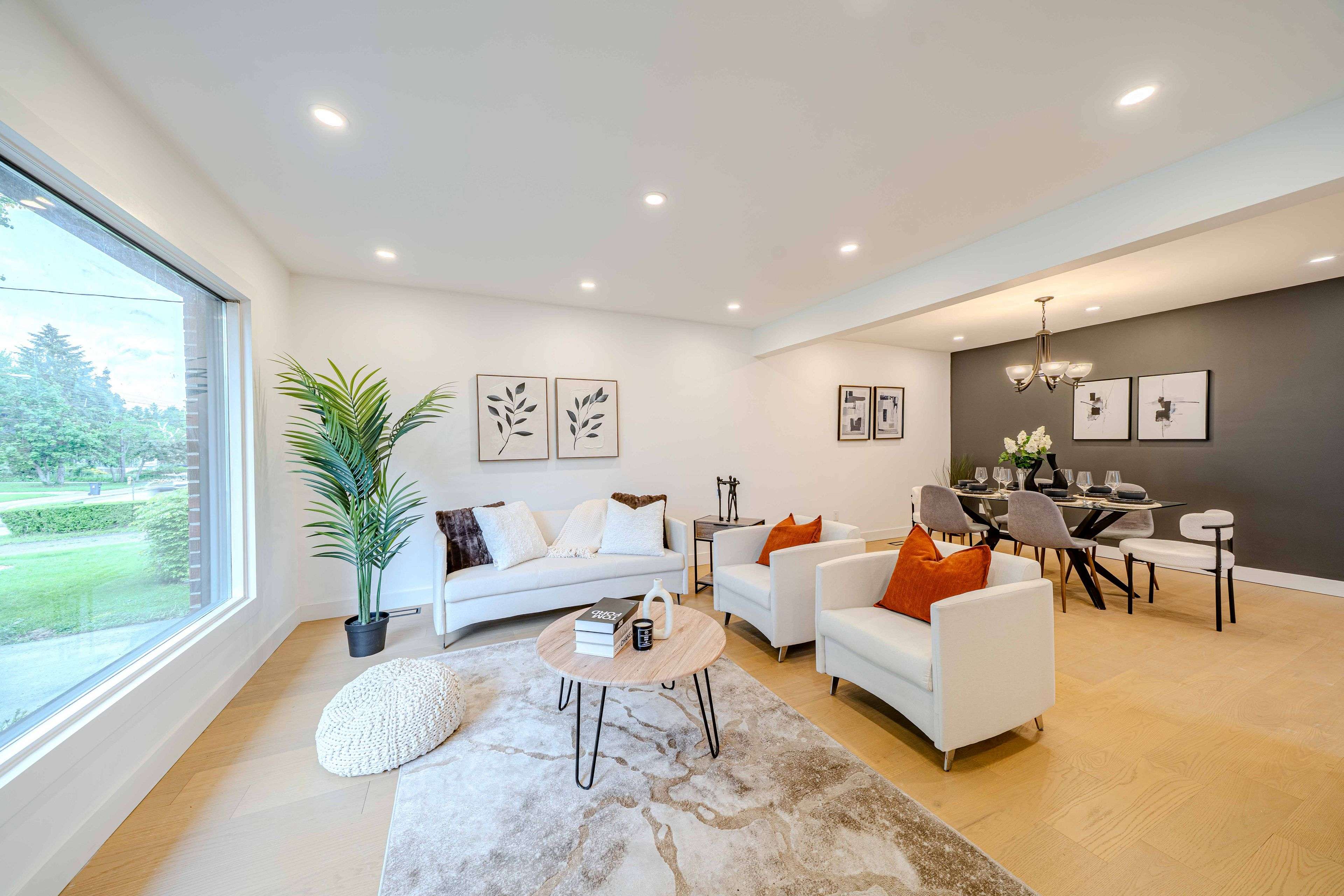 Toronto E04, ON M1R 2V4,94 Lynvalley CRES
