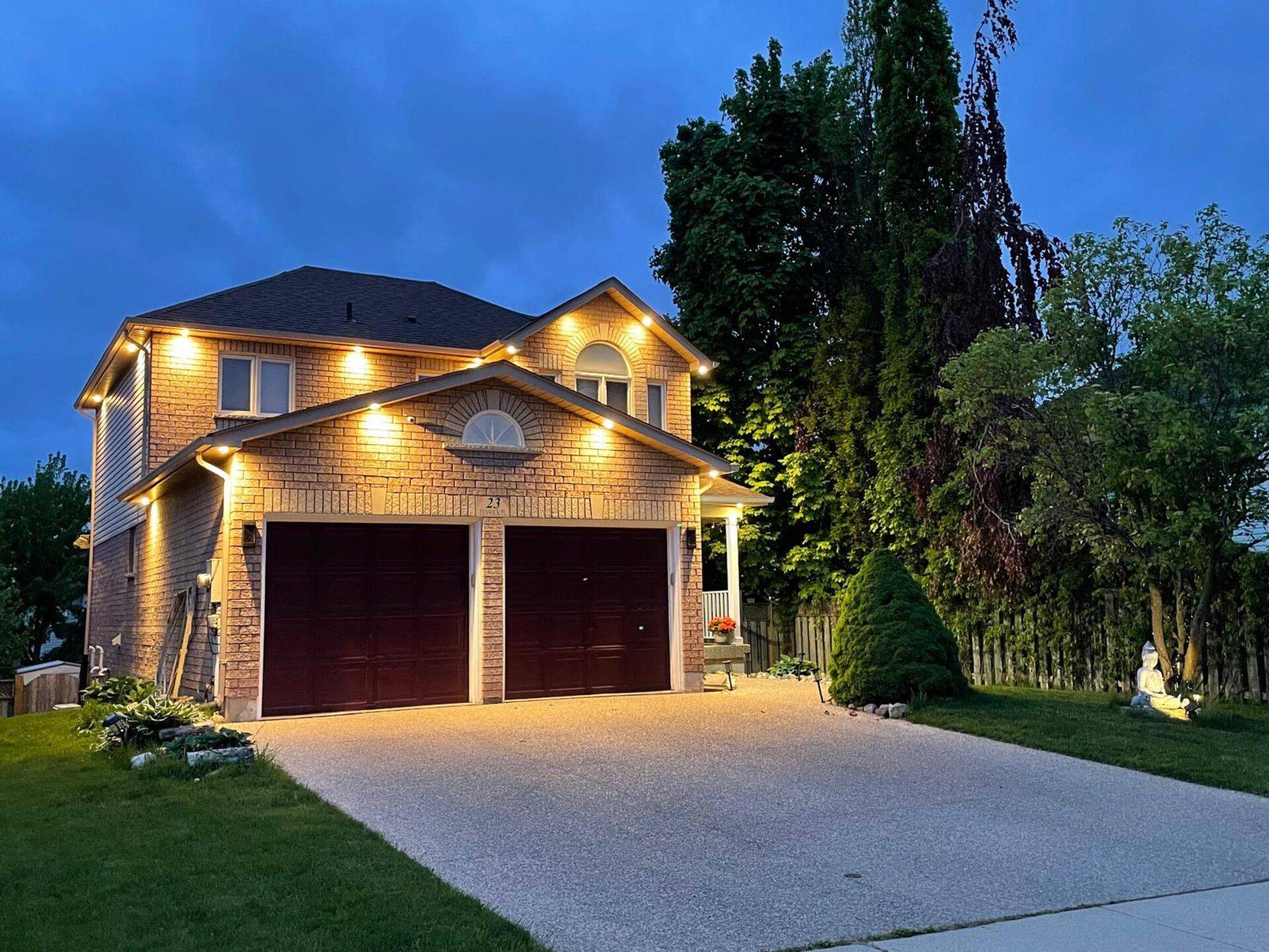 Hamilton, ON L8B 0P5,23 Fenwick PL