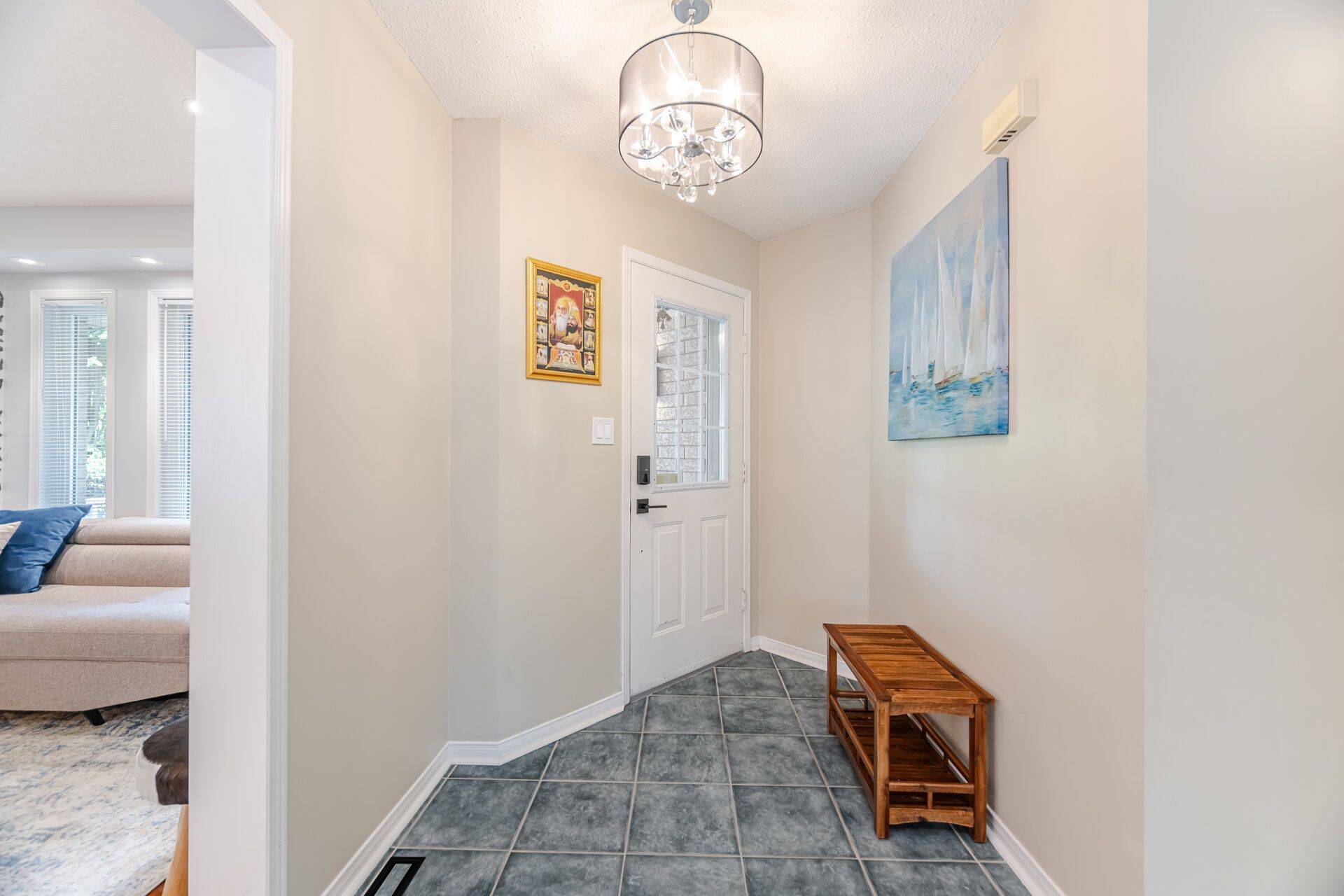 Hamilton, ON L8B 0P5,23 Fenwick PL