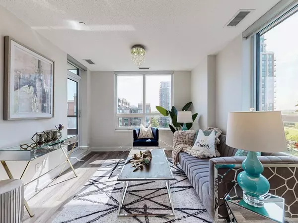 Markham, ON L6G 0G3,25 Water Walk DR #728