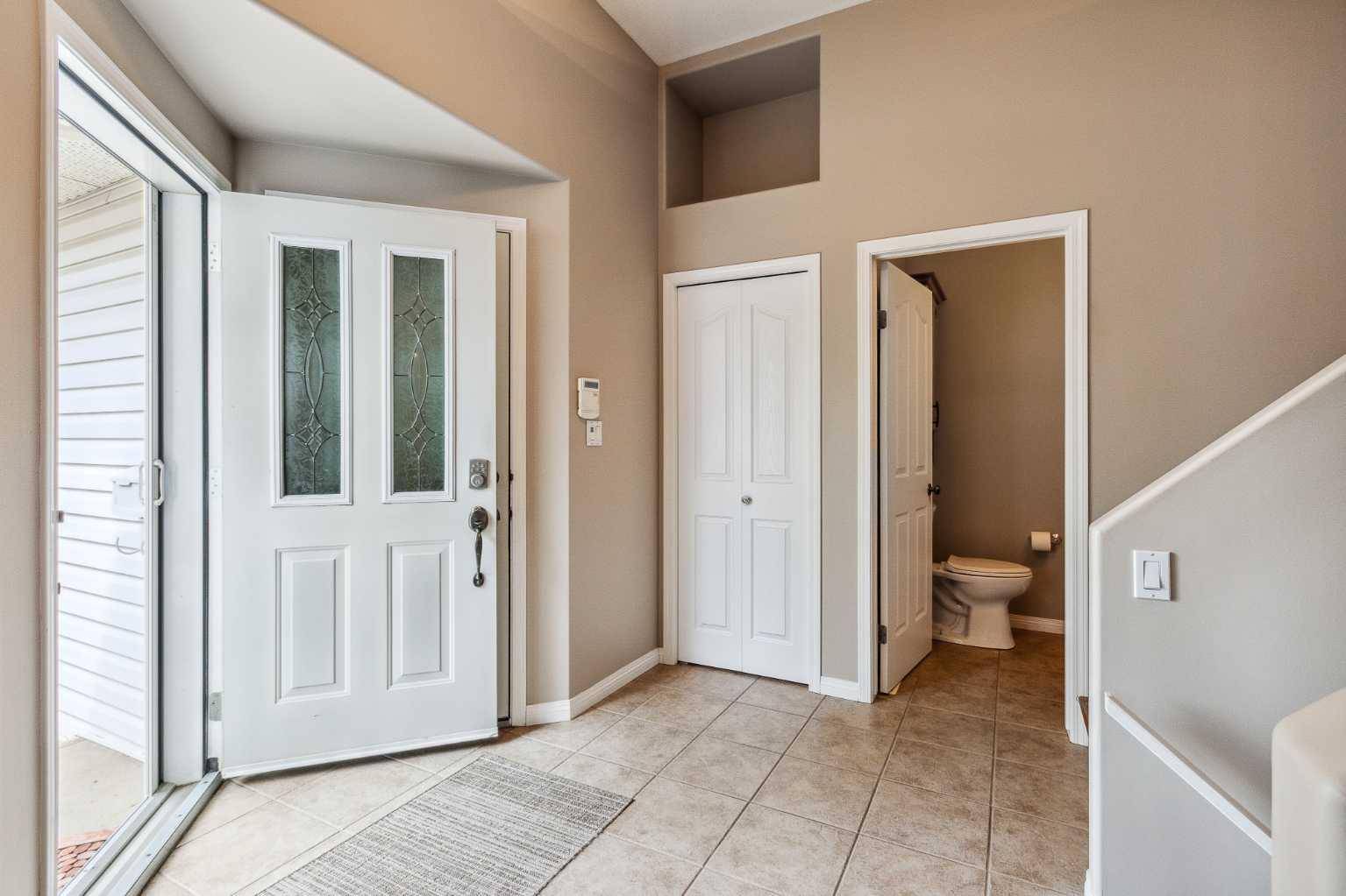 Lloydminster, AB T9V 3G8,3909 67 AVE