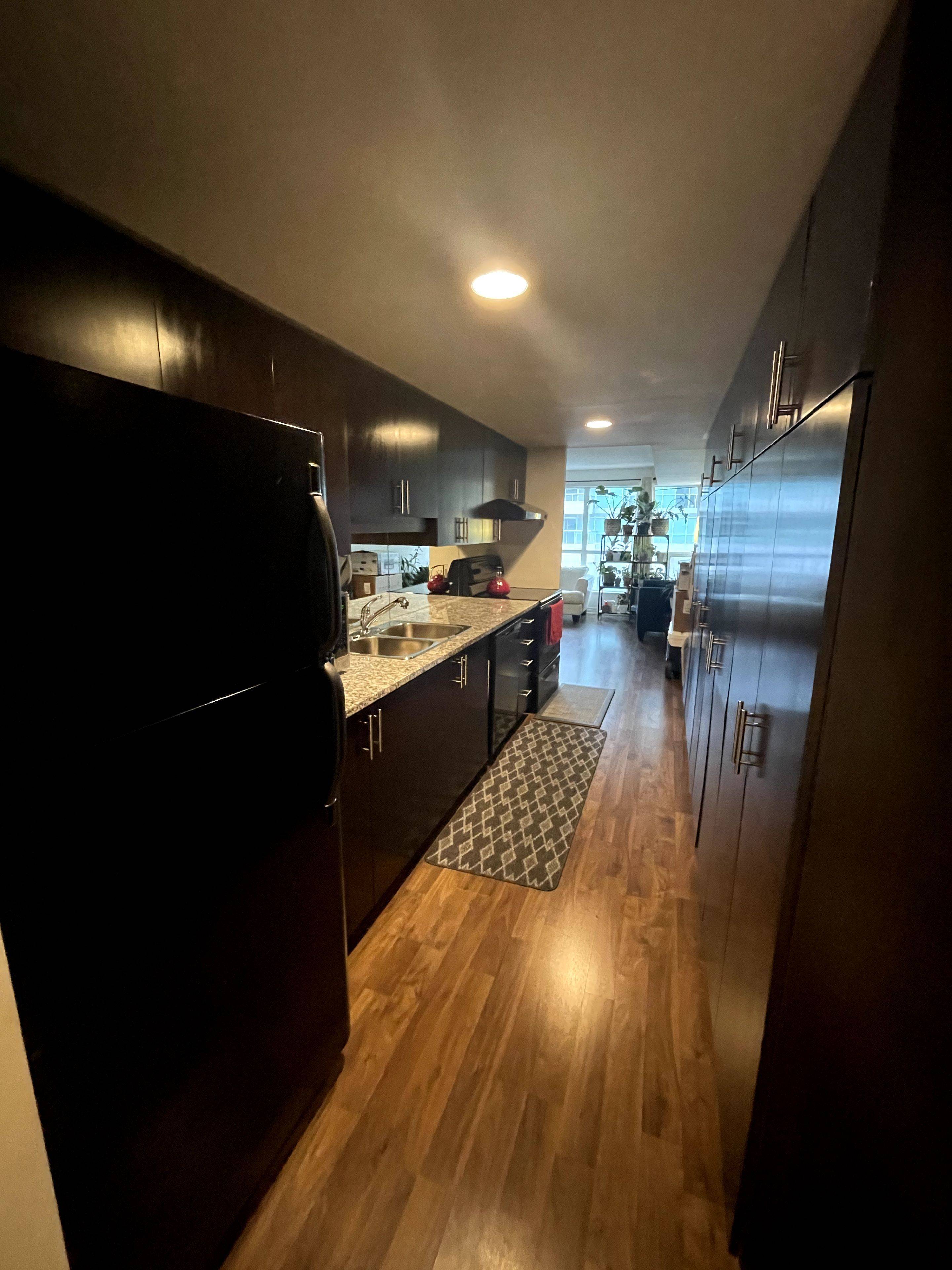 Toronto E09, ON M1P 0B2,70 Town Centre CT #306