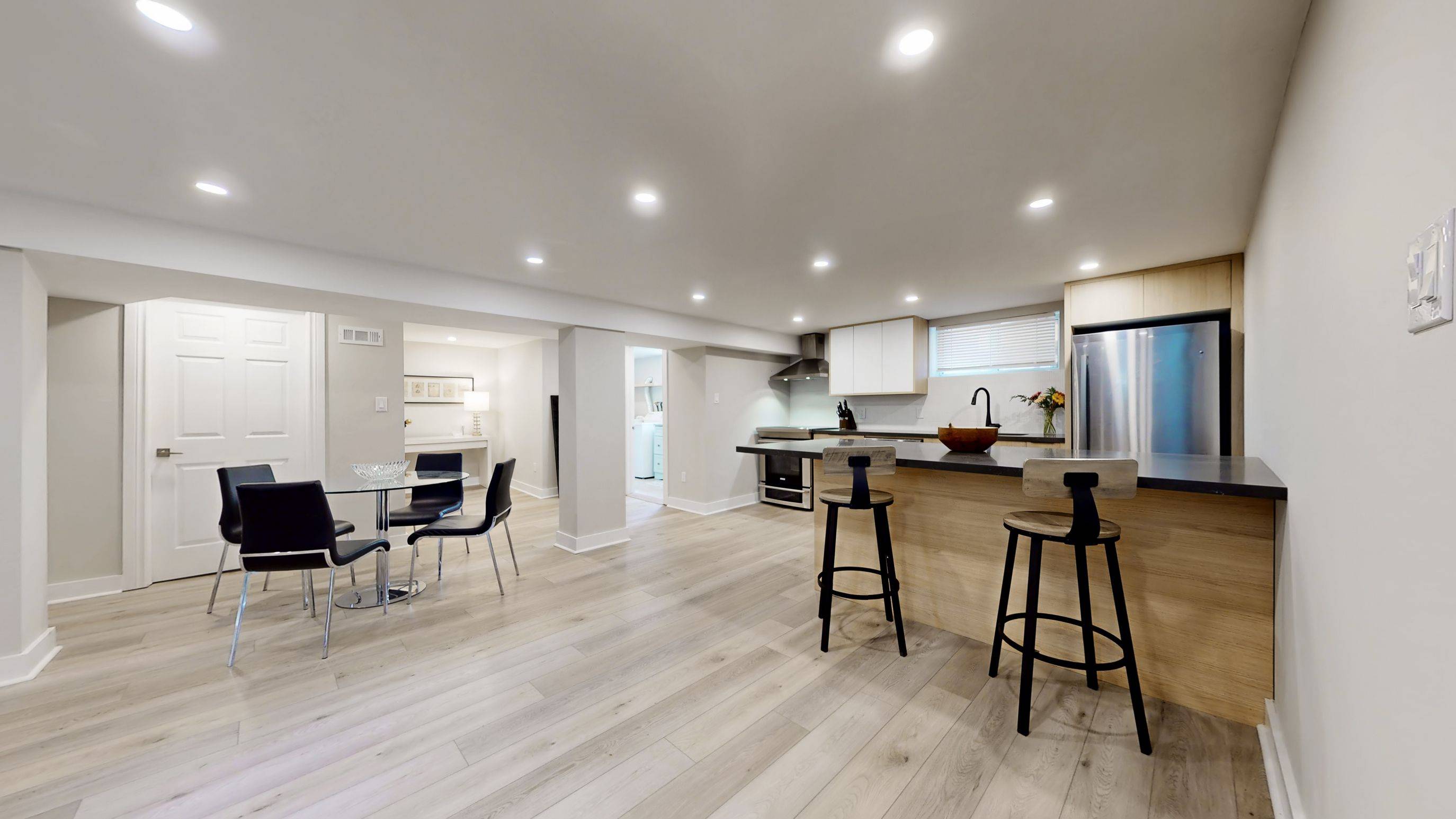41 Lesmar DR, Toronto W08, ON M9B 2V3
