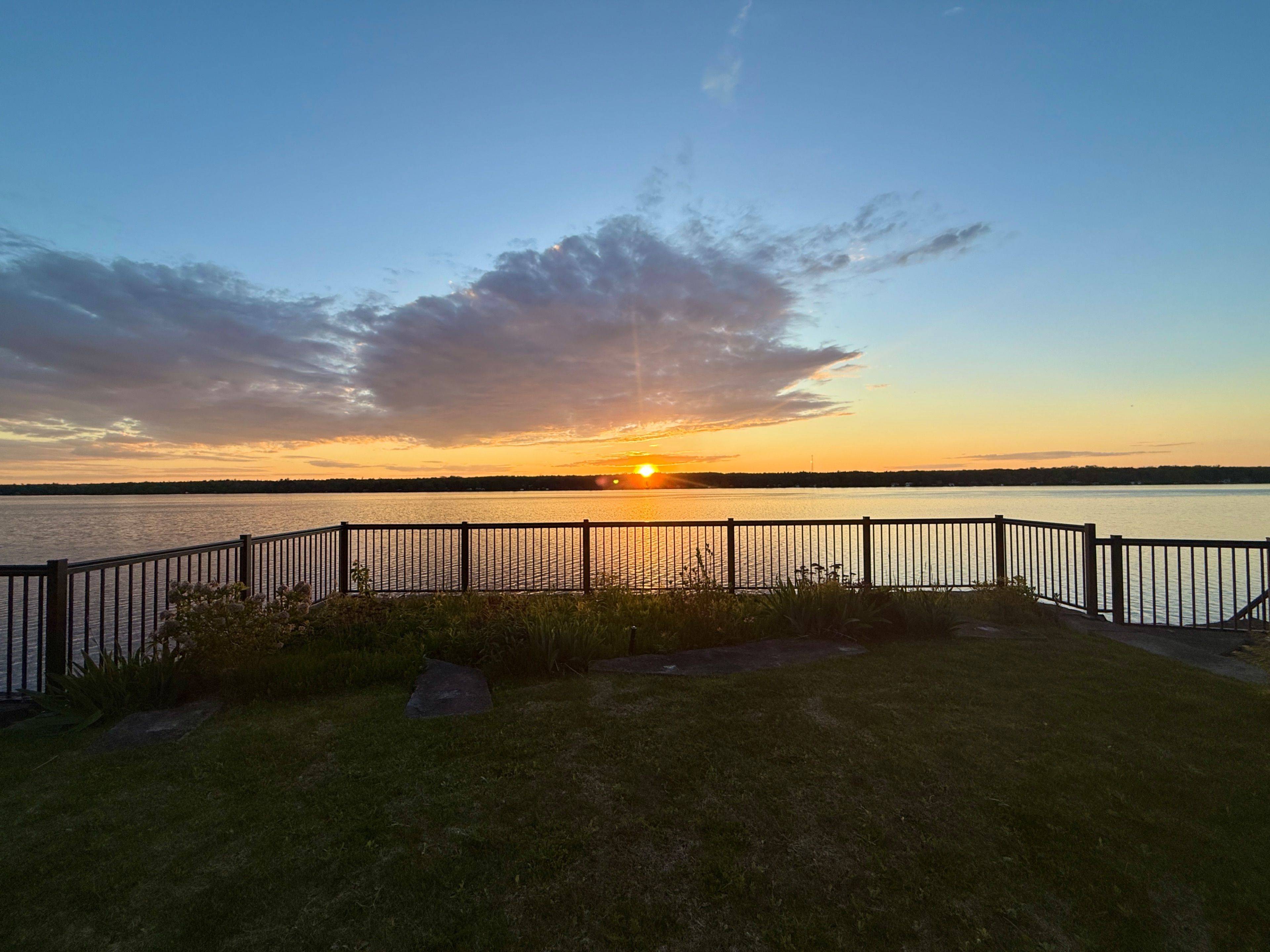 Douro-dummer, ON K0L 2H0,890 Birchview RD