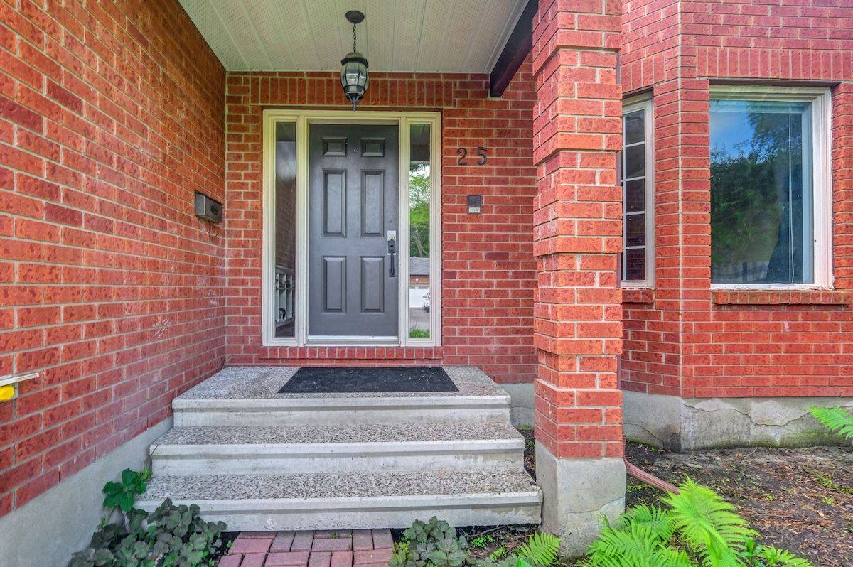 Stittsville - Munster - Richmond, ON K2S 1J3,25 SPINDLE WAY