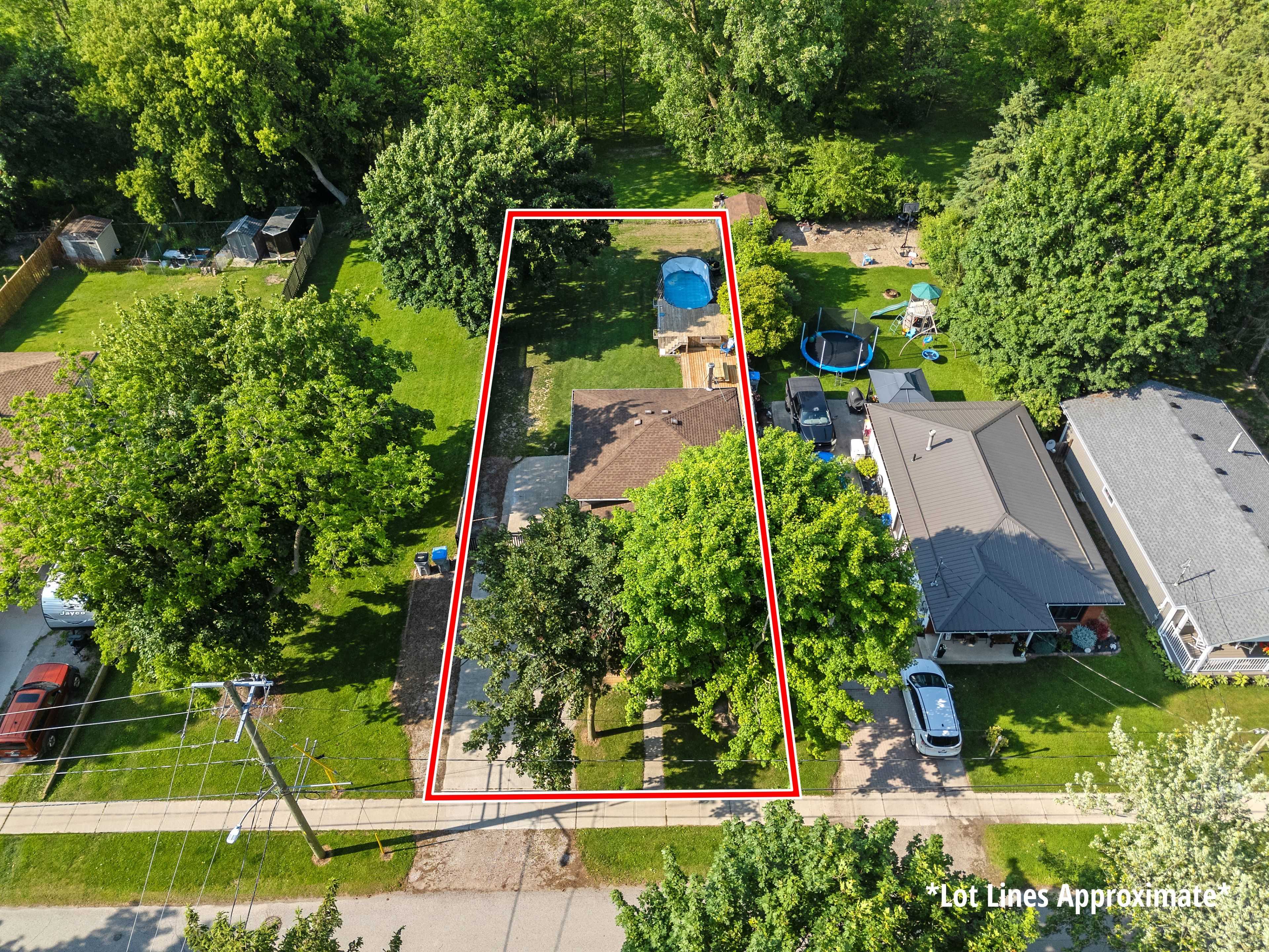 North Middlesex, ON N0M 2K0,250 William E ST