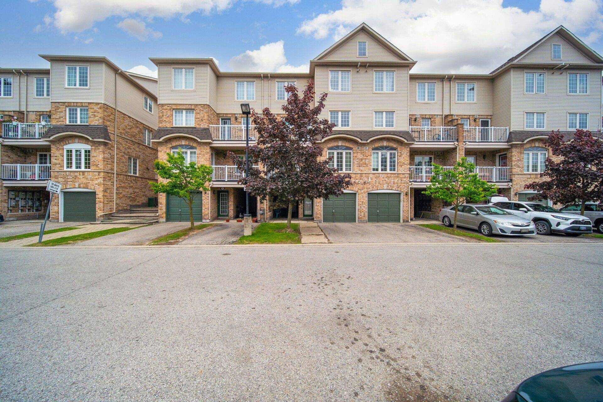 Toronto E11, ON M1B 6K2,42 Pinery TRL #74