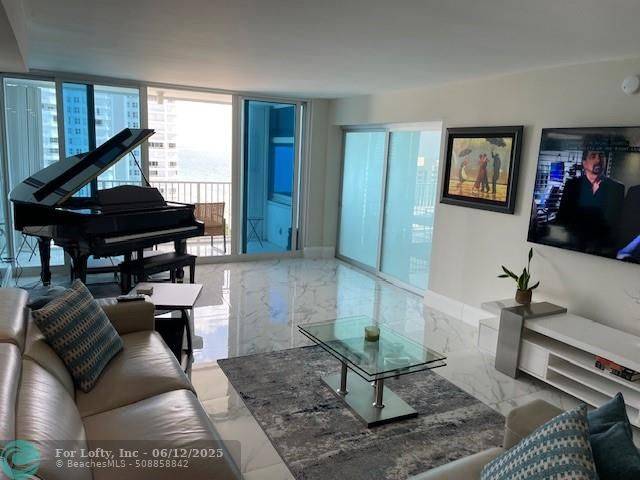 Pompano Beach, FL 33062,1360 S Ocean Blvd  #1407