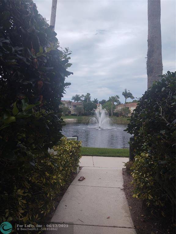 Palm Beach Gardens, FL 33418,4910 Bonsai Cir  #110