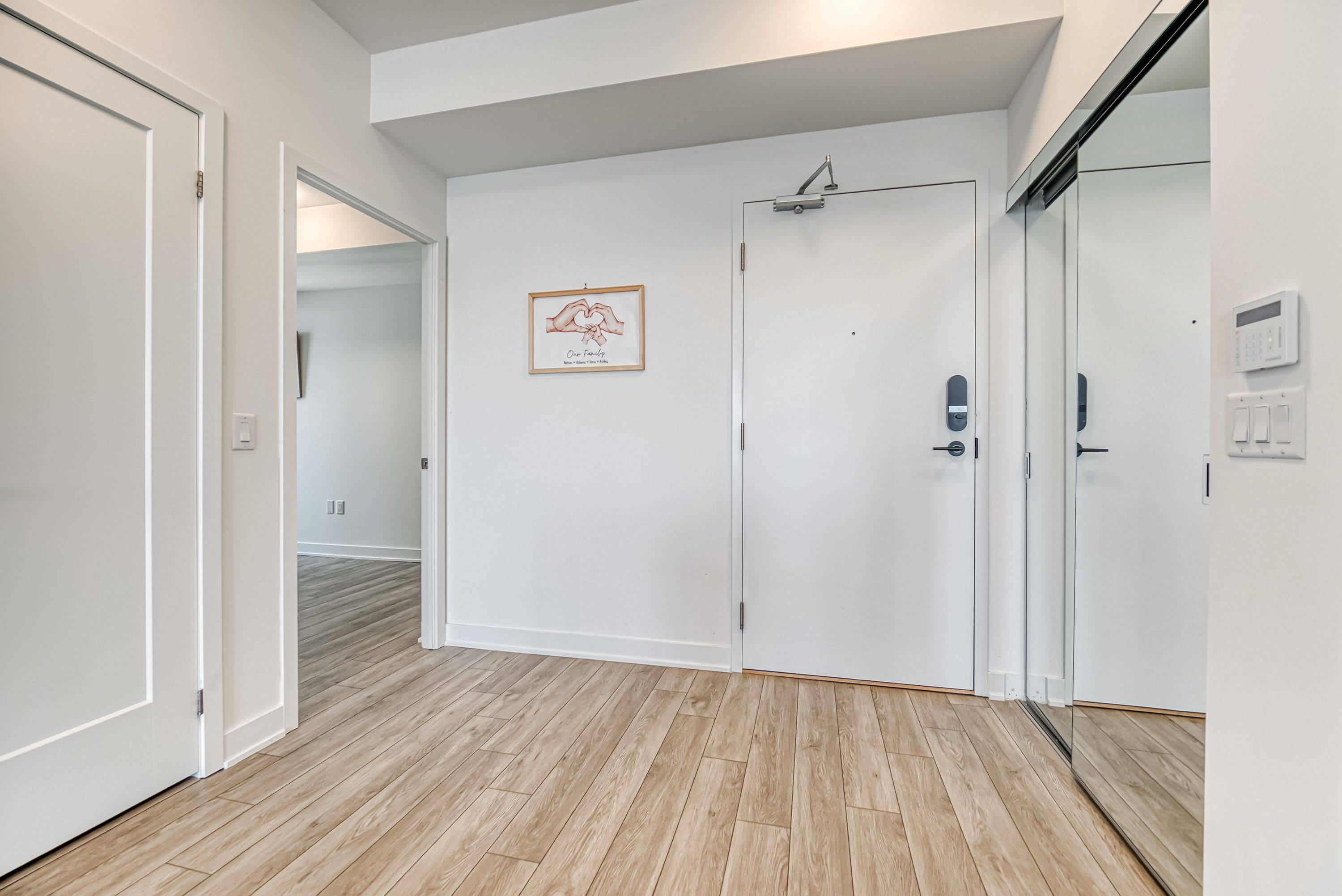 Richmond Hill, ON L4B 0H5,95 Oneida CRES #1003