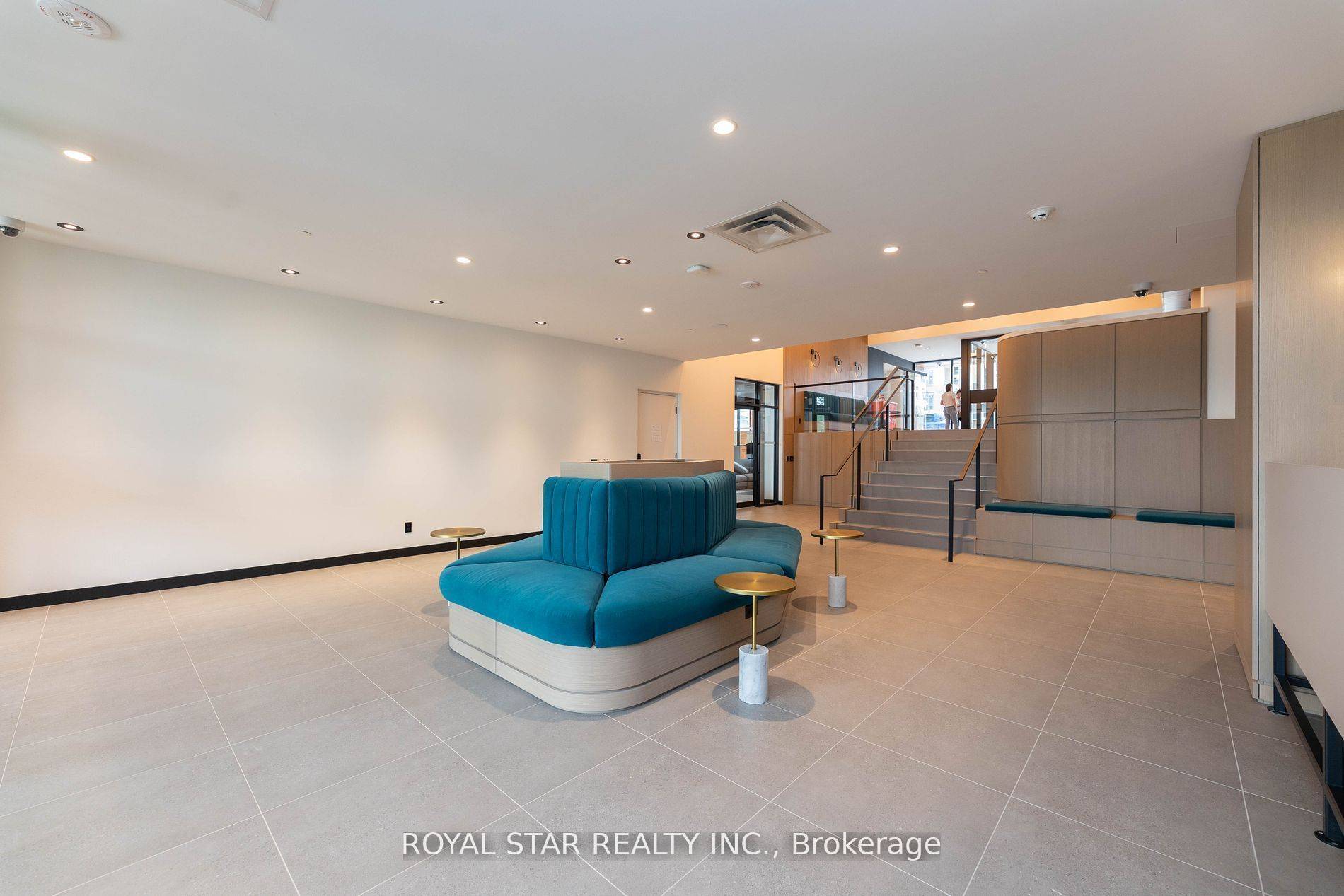 Vaughan, ON L4T 0L4,7950 Bathurst ST #B-2313