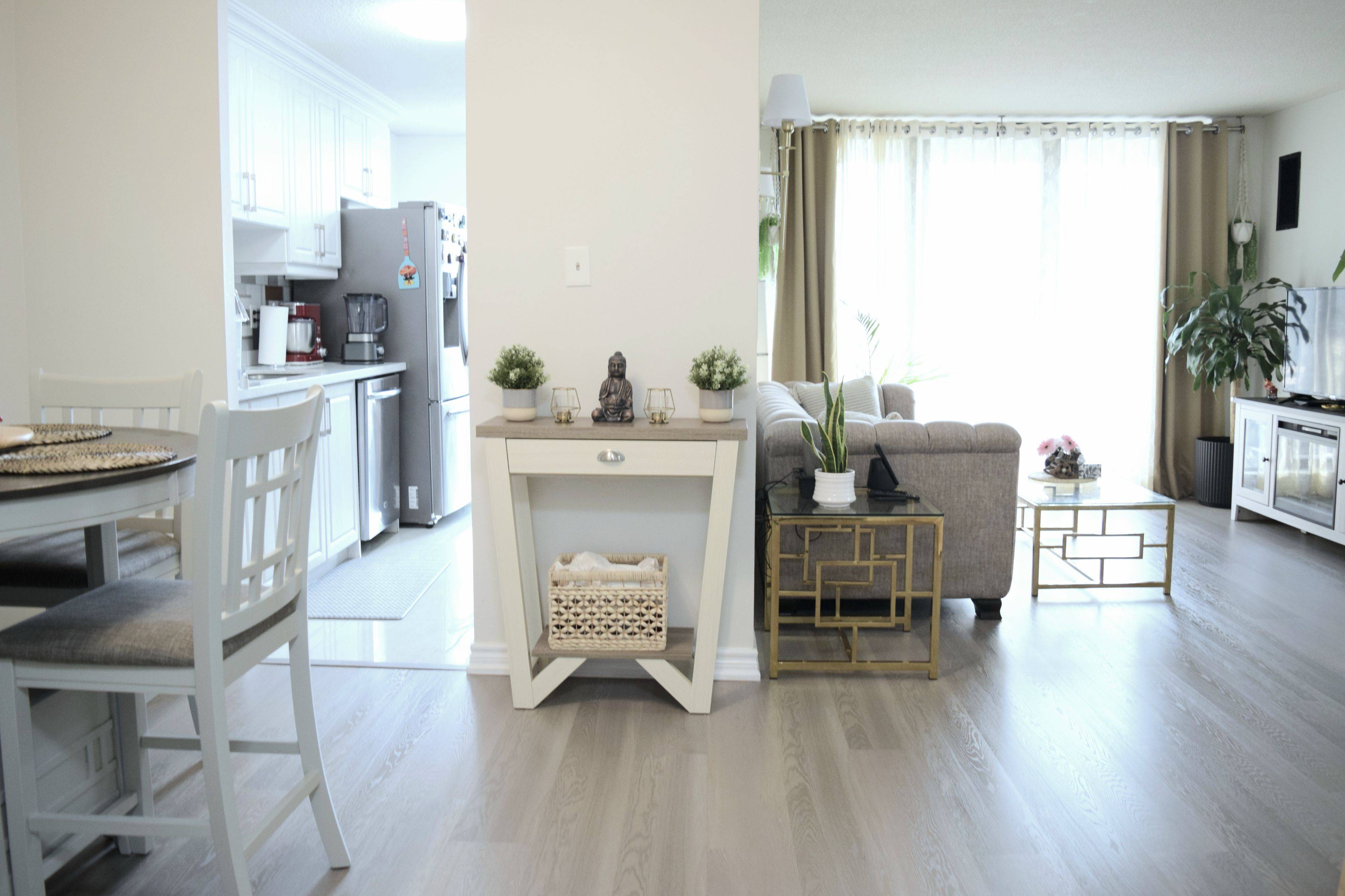 Brampton, ON L6T 3X9,17 Knightsbridge RD #506