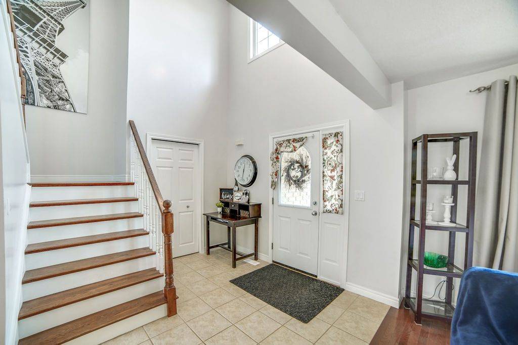 Haldimand, ON N3W 2P2,130 HIGHLAND BLVD