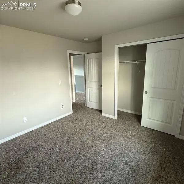 6820 Simcoe DR Colorado Springs, CO 80925