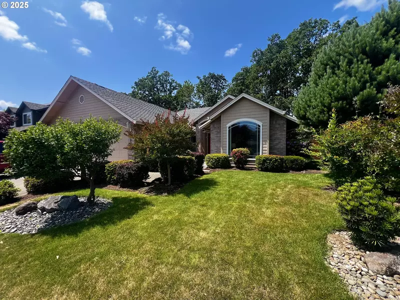 565 BARBARY PL, Gladstone, OR 97027