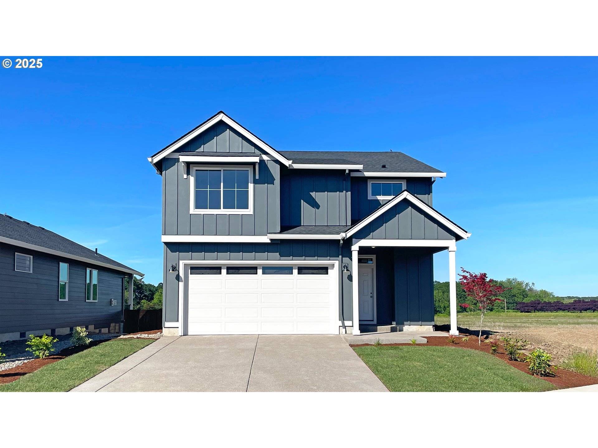 5887 Bainbridge RD, Eugene, OR 97402