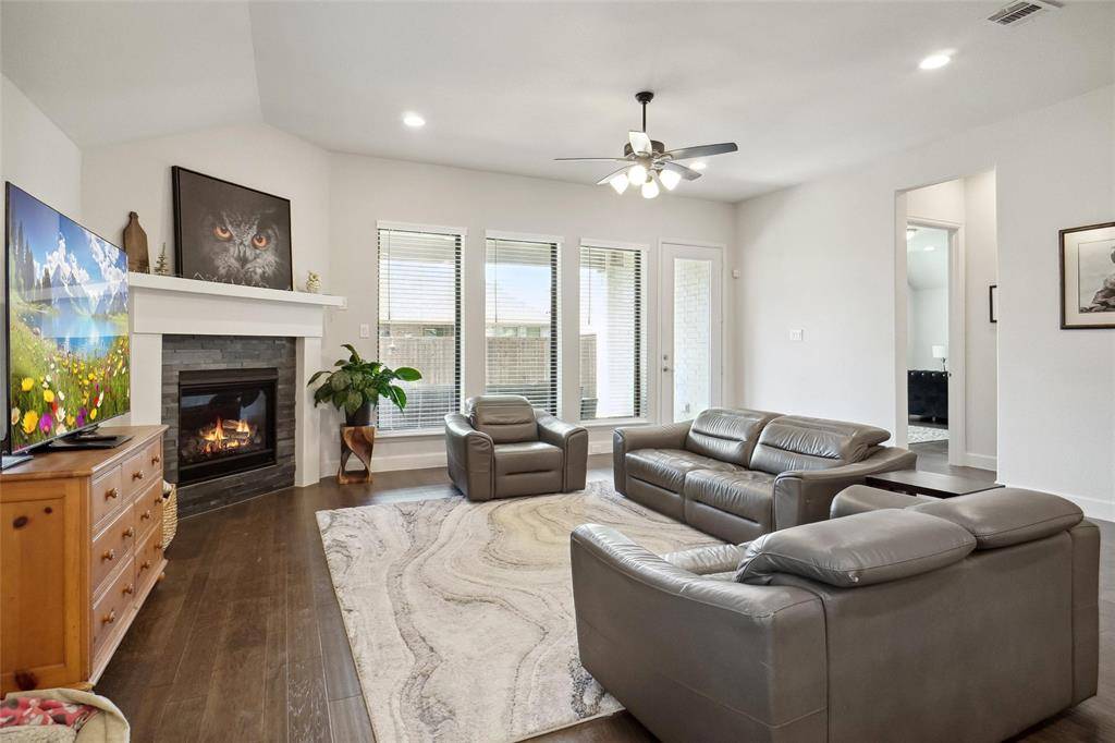 Denton, TX 76210,816 Turtle Creek Avenue