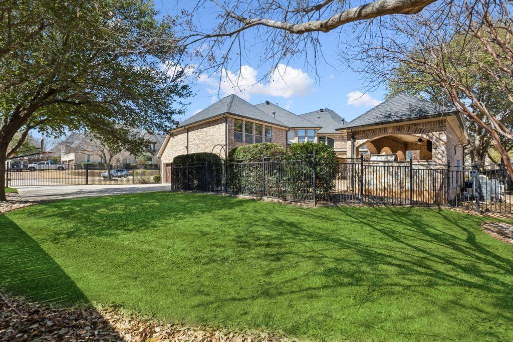 Southlake, TX 76092,705 Love Henry Court