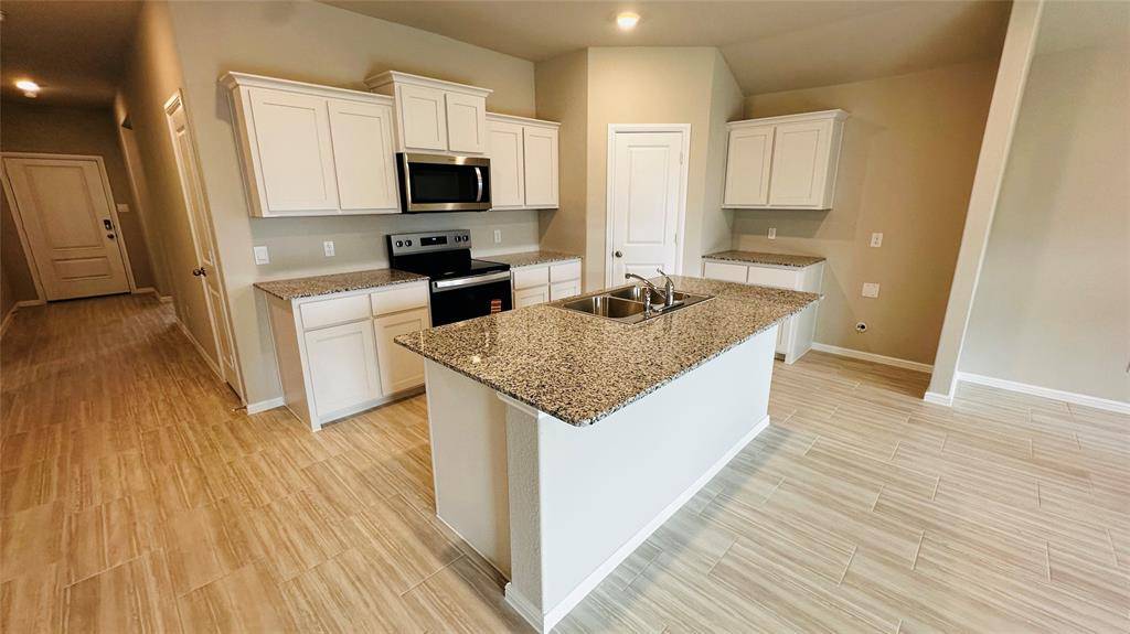 Cleburne, TX 76033,380 WILDROSE Circle