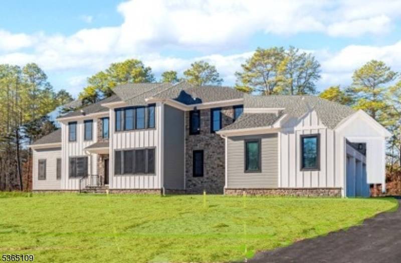 Howell Twp., NJ 07731,2 Haystack Court