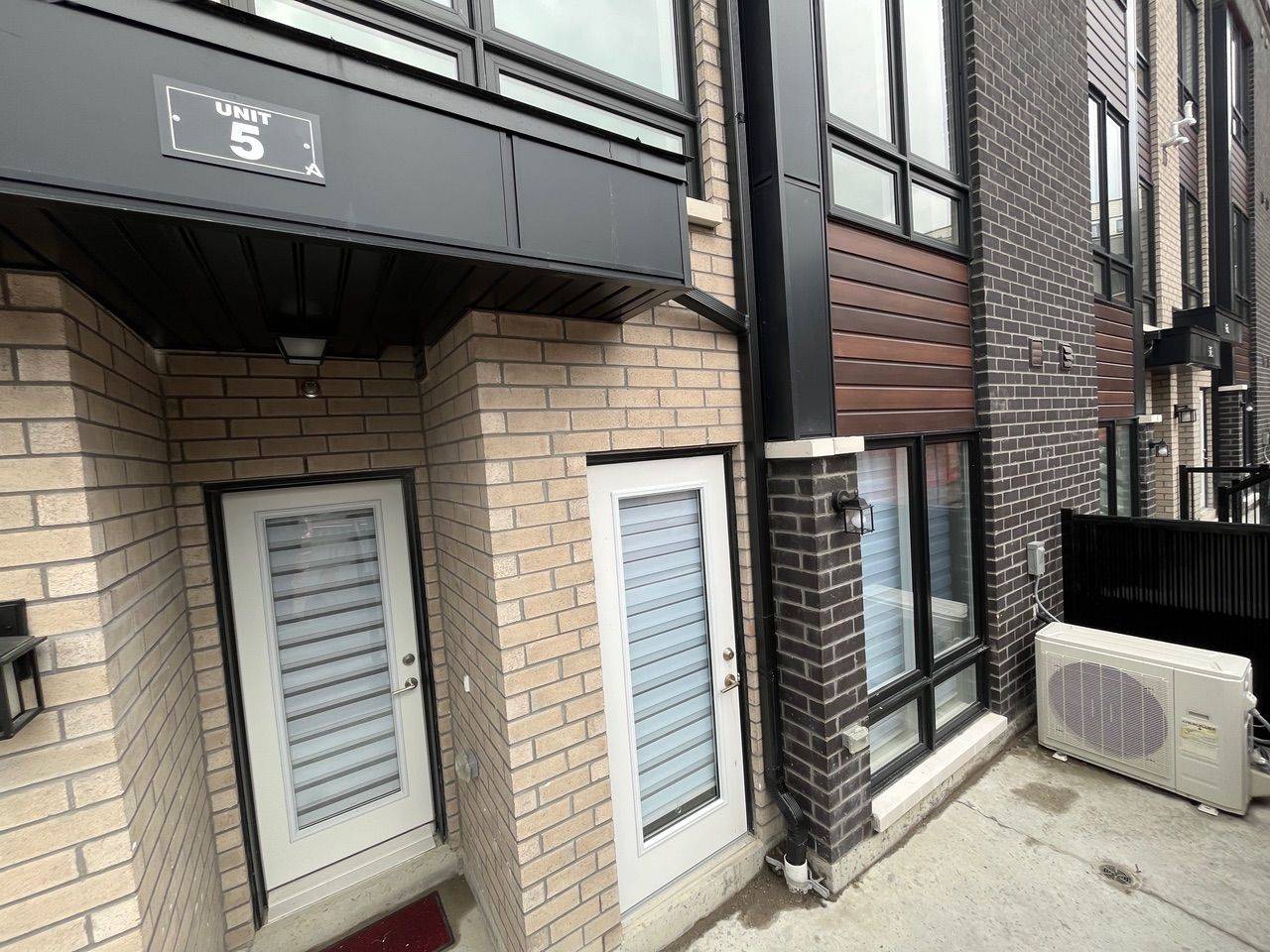 10 Liben WAY S #5, Toronto E11, ON M1B 0E8