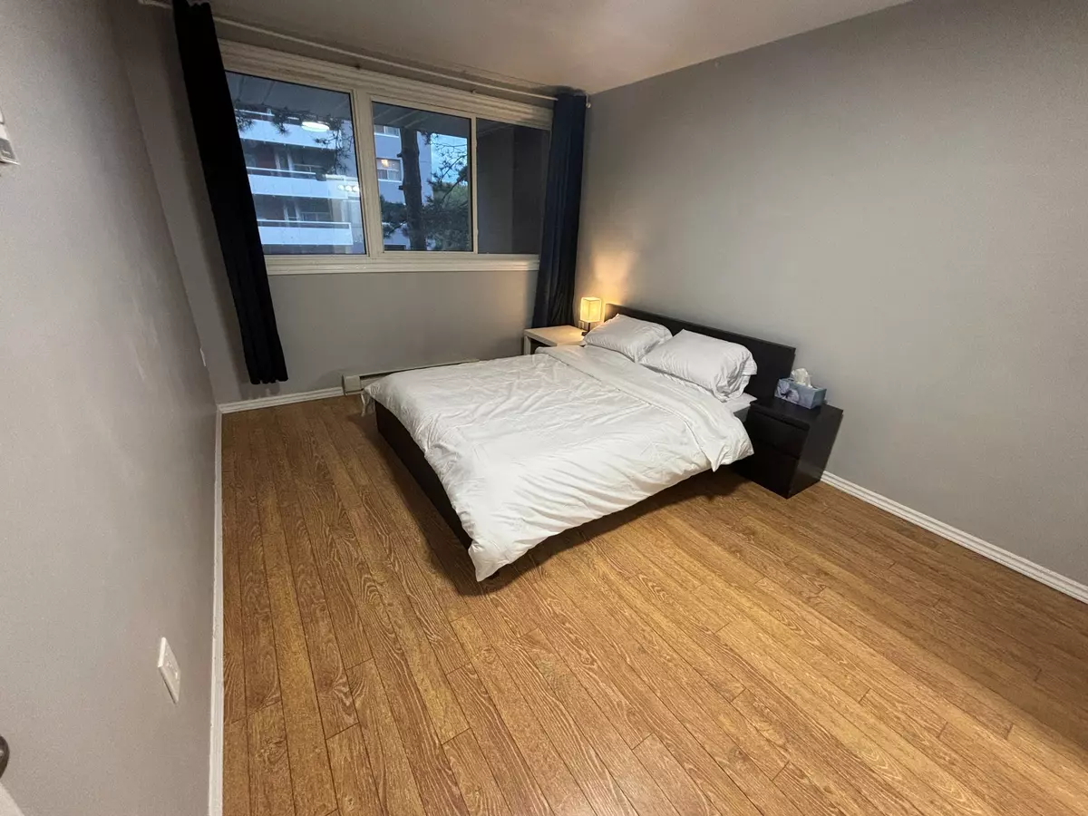 Toronto E09, ON M1E 4X2,100 Mornelle CT #1019