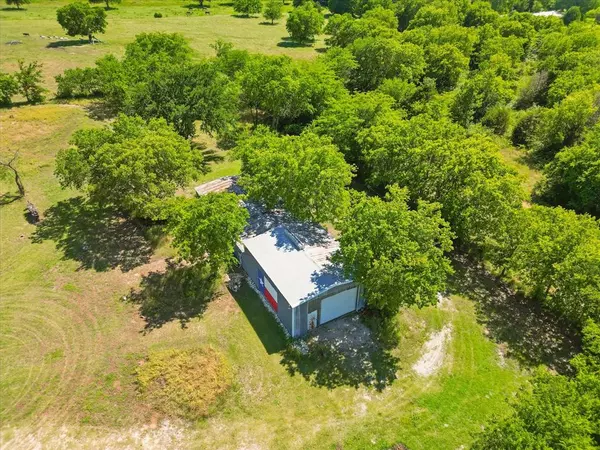 Sanger, TX 76266,7185 Mesquite Ridge