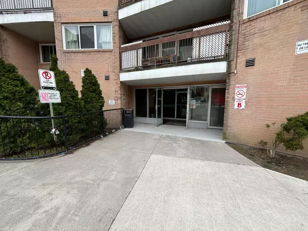 Toronto E09, ON M1E 4X2,100 Mornelle CT #1019