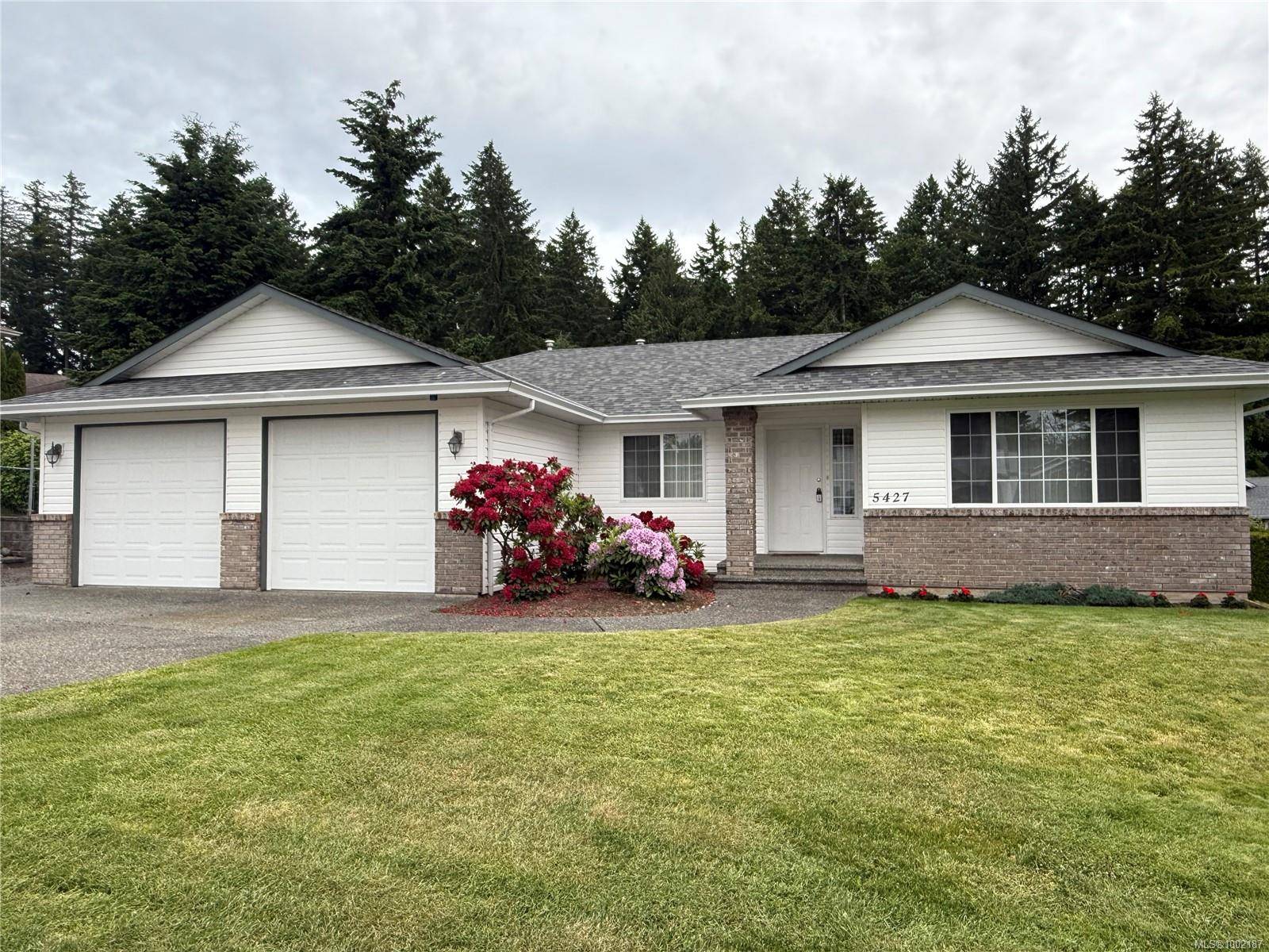 5427 Colinwood Dr, Nanaimo, BC V9T 6G2
