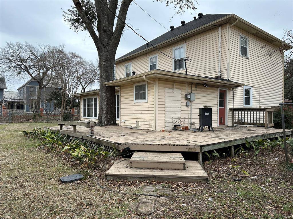 Mexia, TX 76667,509 E Main Street