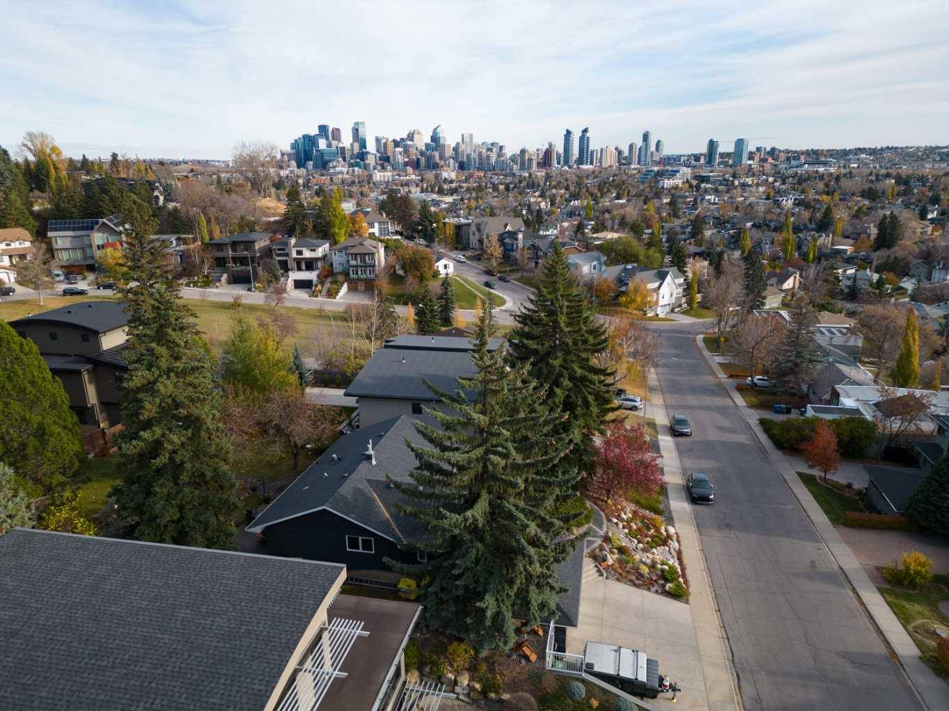 Calgary, AB t2n3v2,2304 Juniper RD Northwest