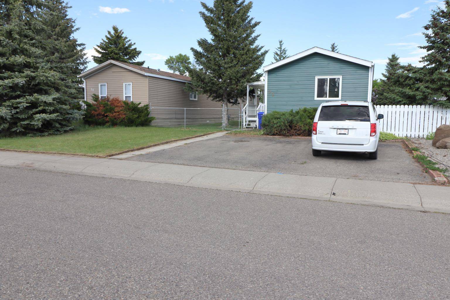 Claresholm, AB T0L 0T0,52 Westover CRES W