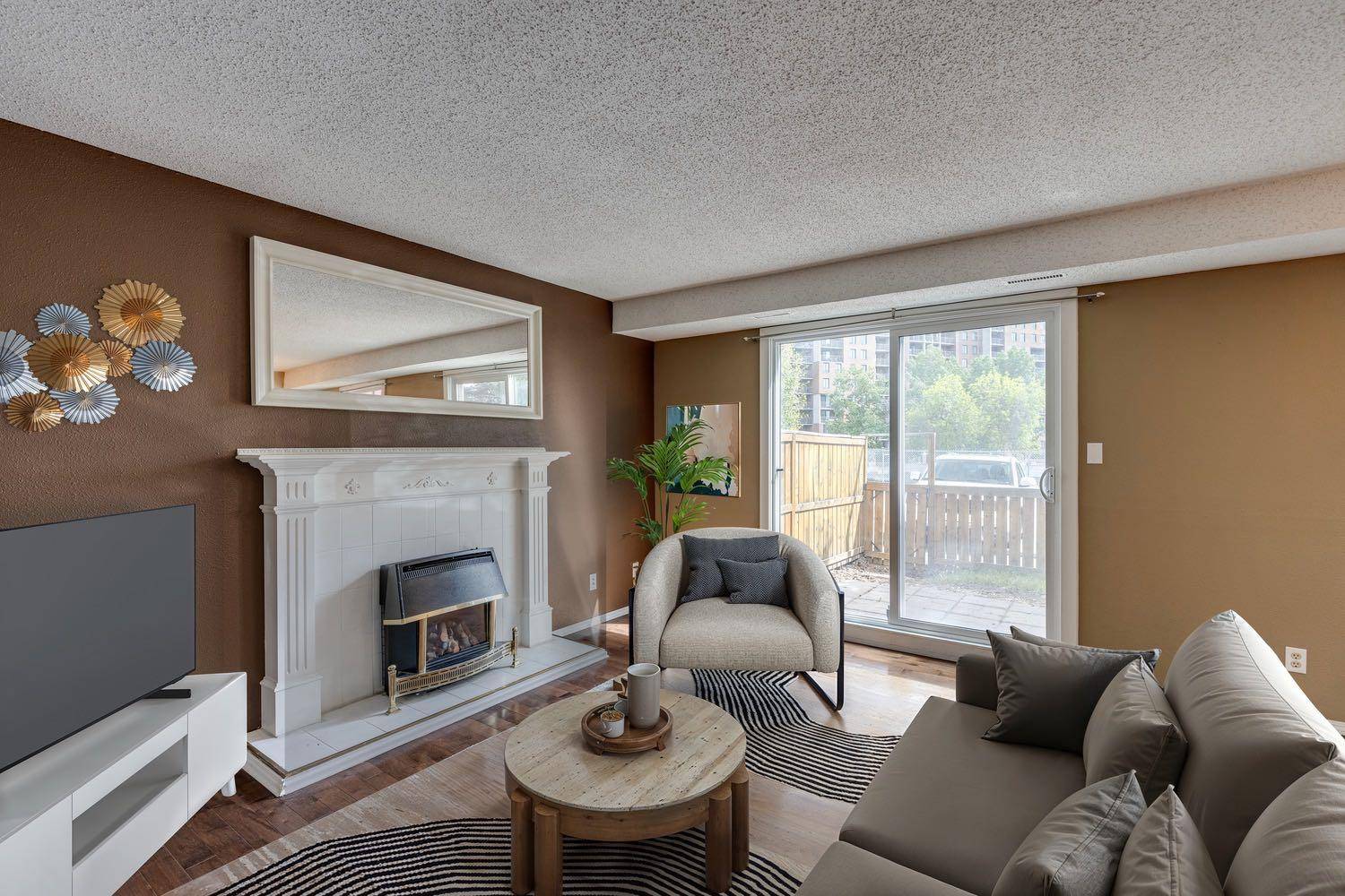 Calgary, AB T3A 2H4,4740 Dalton DR NW #98