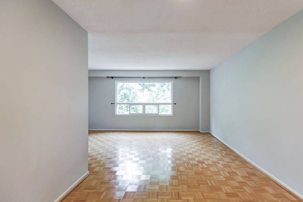 Toronto E05, ON M1W 2L4,50 Brookmill BLVD ##50