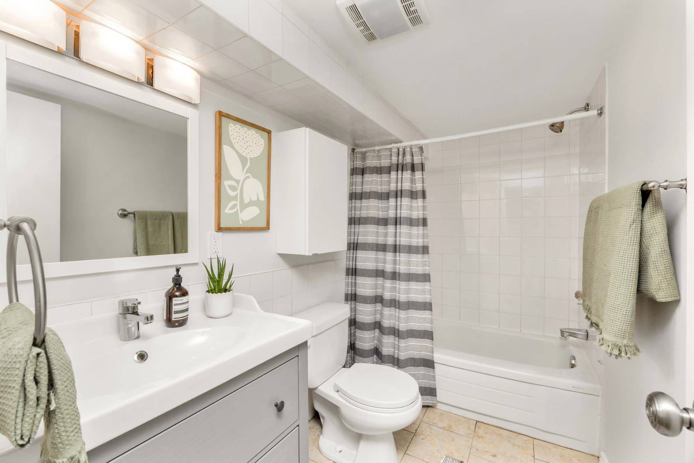 Toronto W01, ON M6R 1H4,200 Galley AVE #Basement