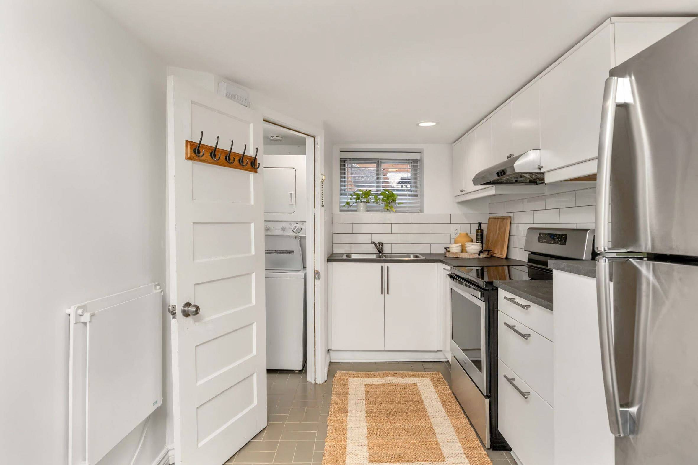 200 Galley AVE #Basement, Toronto W01, ON M6R 1H4