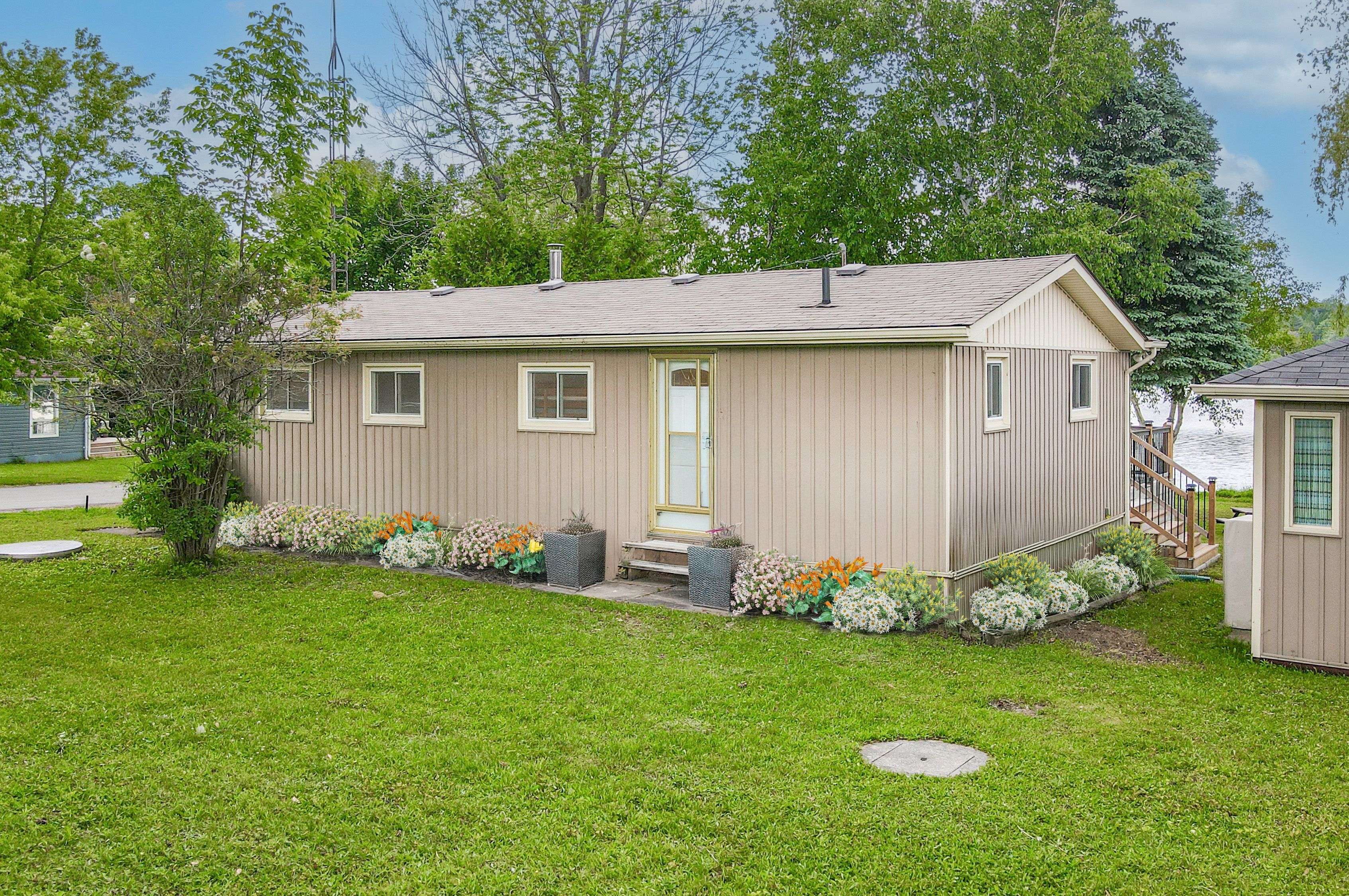 Kawartha Lakes, ON K0M 2C0,3 Hillside DR