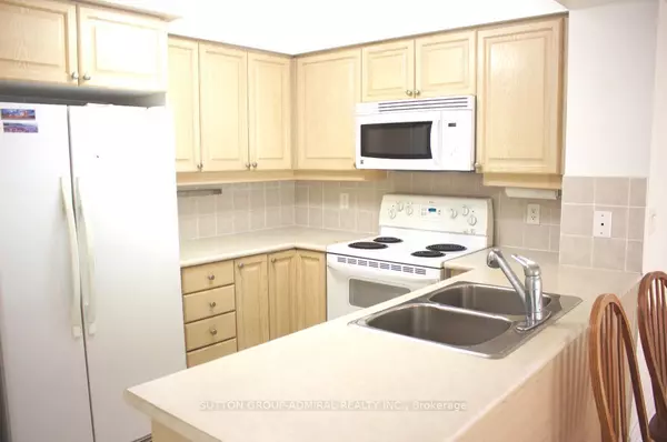 Toronto C14, ON M2N 7B2,880 Grandview WAY #708