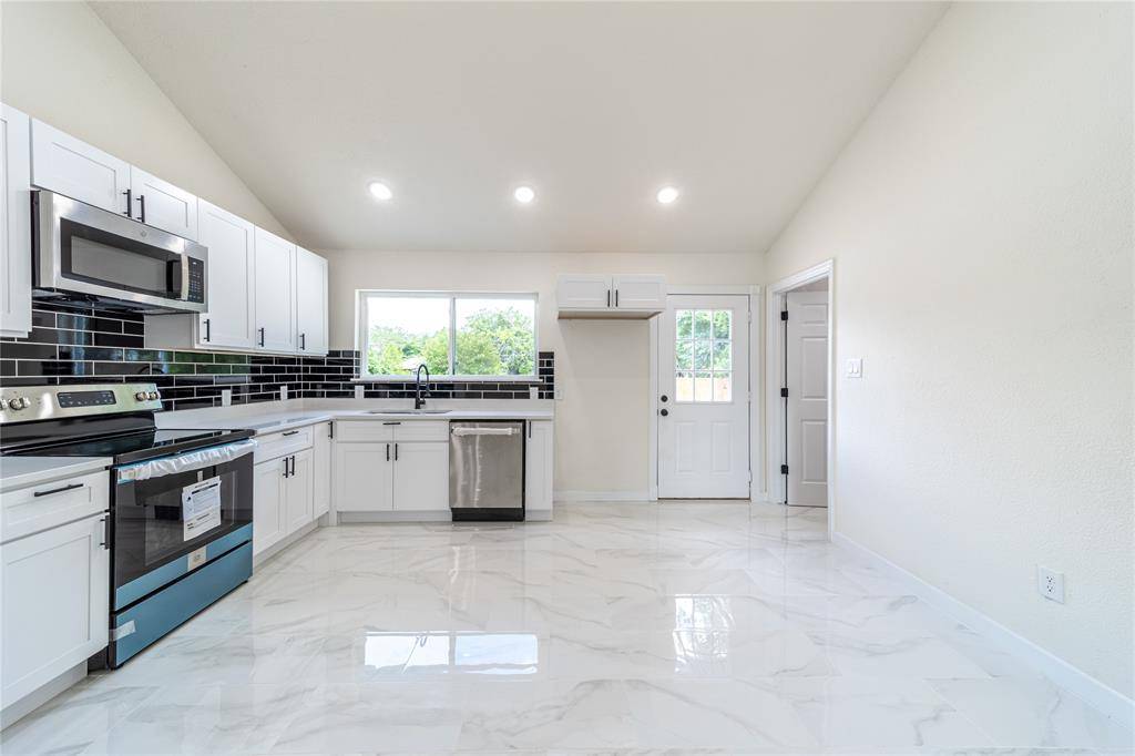 Mesquite, TX 75149,2612 Canary Circle