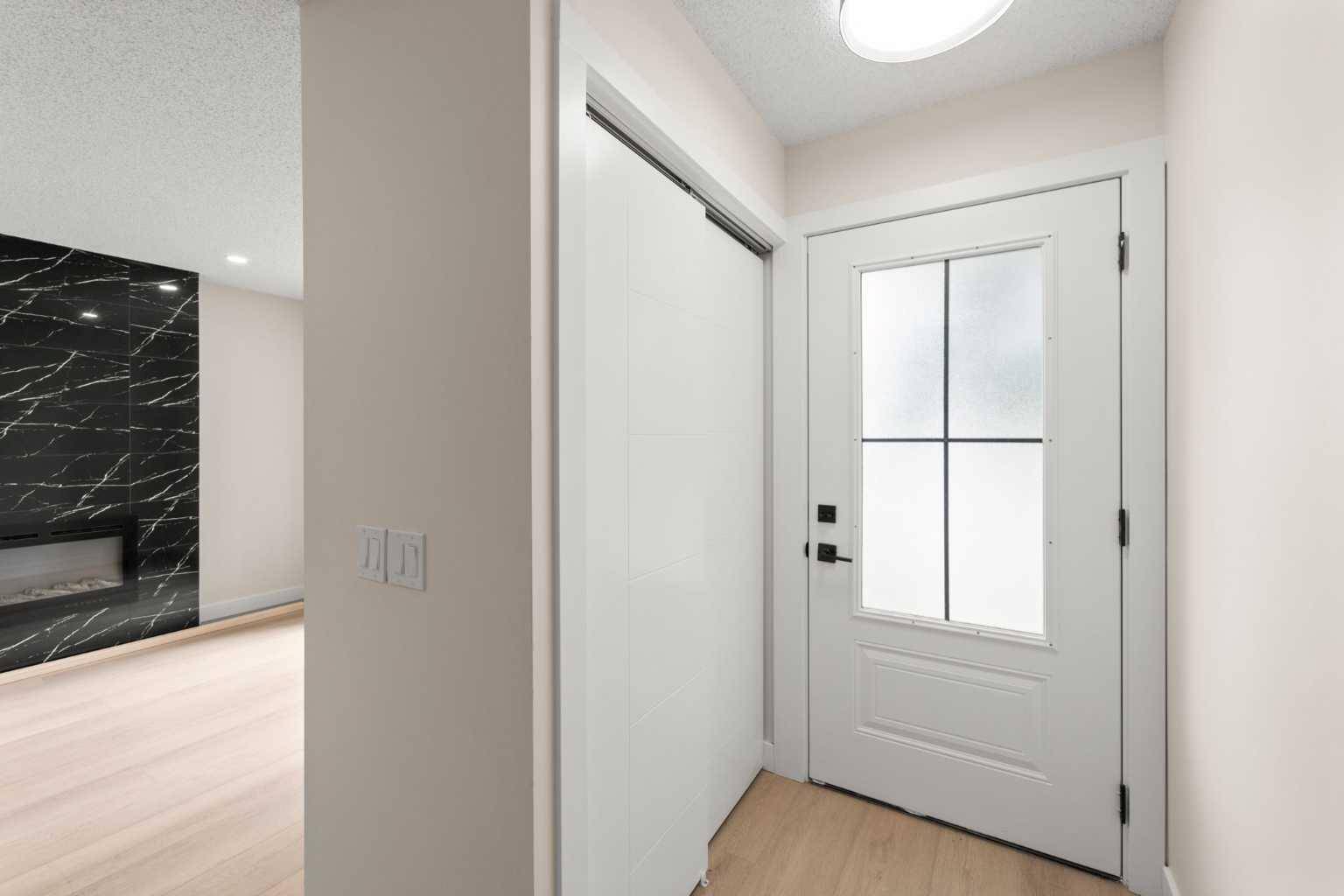 Calgary, AB T2B 2W8,90 Erin Ridge RD Southeast