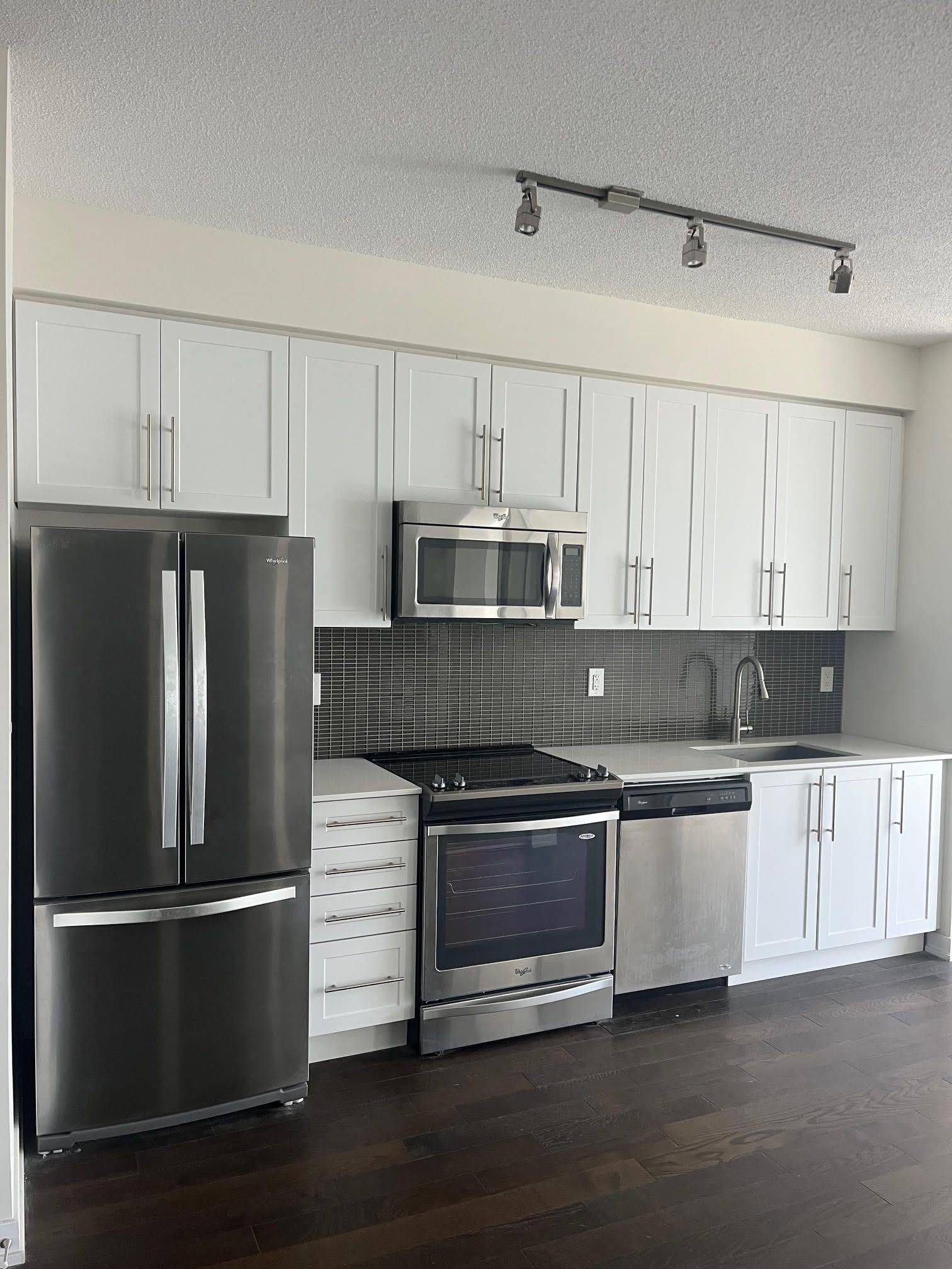 Mississauga, ON L5B 0J8,510 CURRAN PL #2305