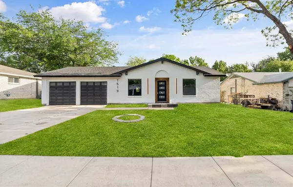 1519 Natches Drive, Arlington, TX 76014