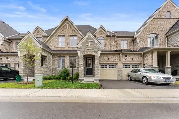 10 Hickling LN, Ajax, ON L1T 0P9