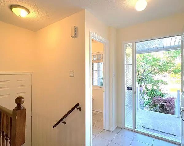 Markham, ON L6C 3E7,56 Briarcrest DR