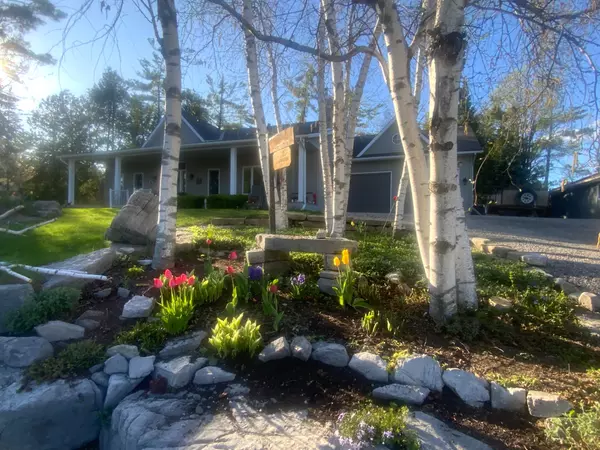 162 Riverside DR, Kawartha Lakes, ON K0M 1A0