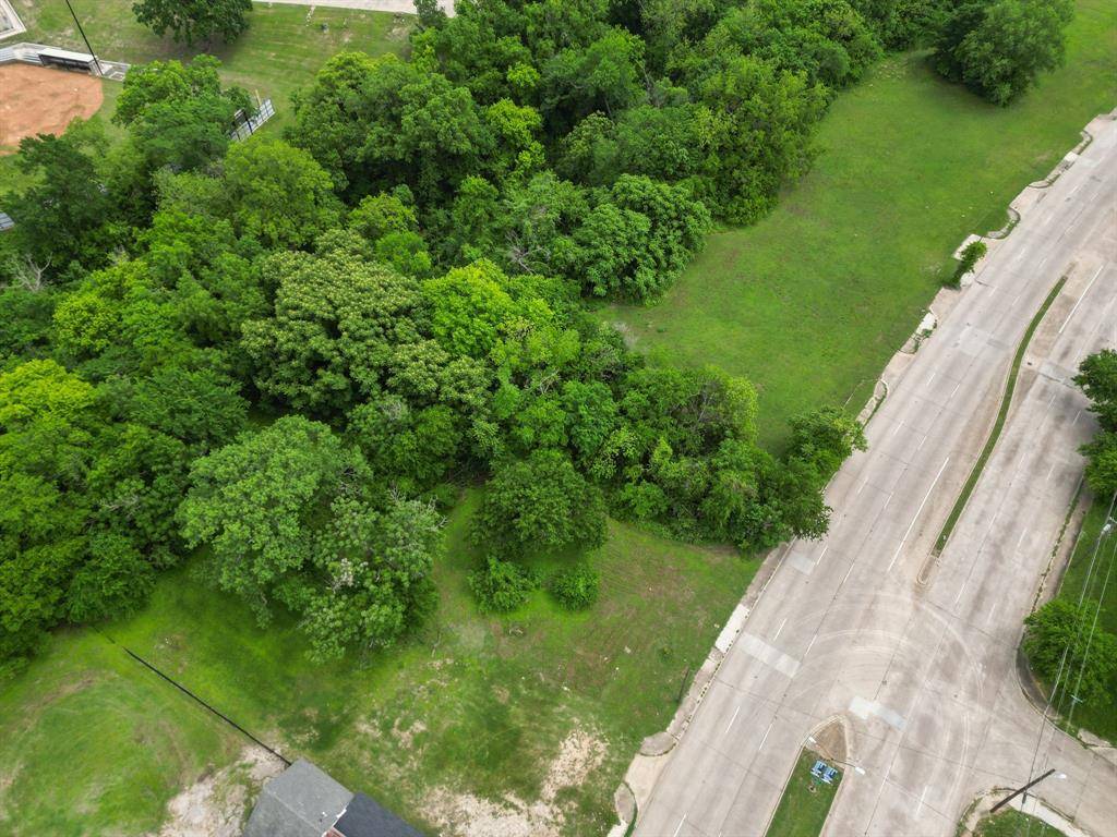 Dallas, TX 75203,654 S Corinth Street Road