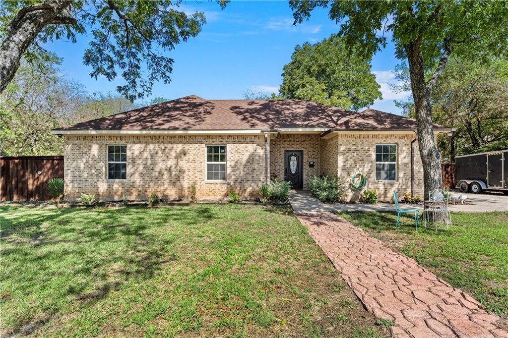 913 E Elm Street,  Hillsboro,  TX 76645