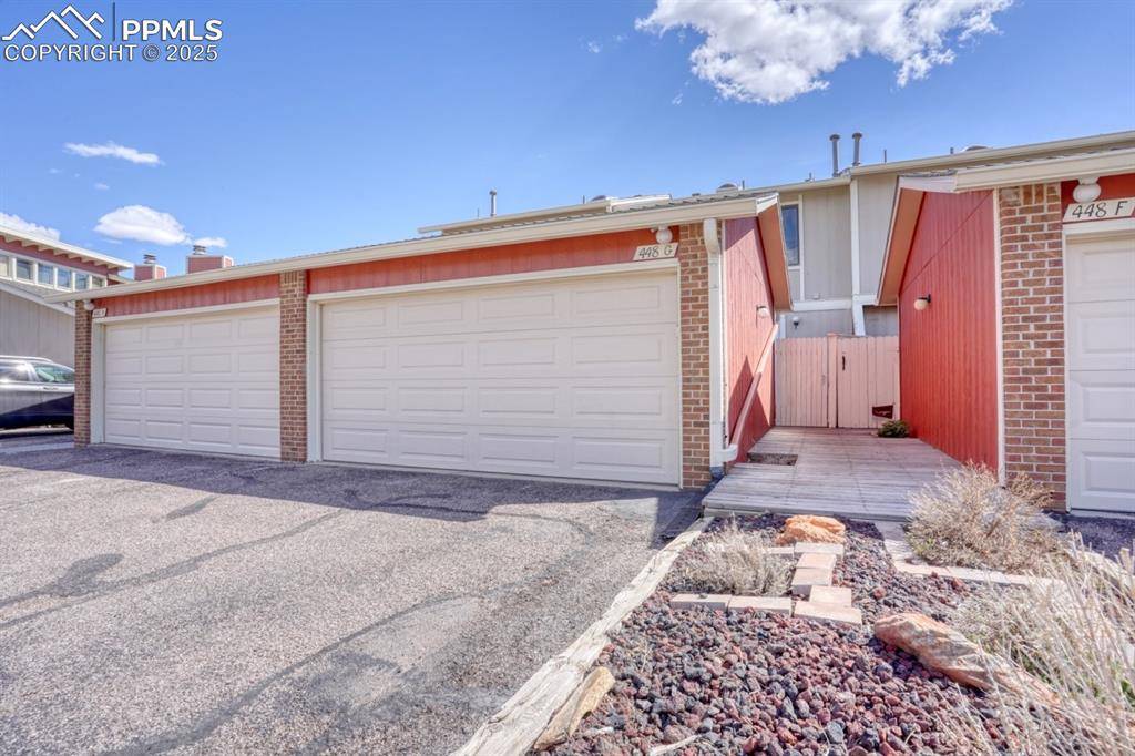 448 W Rockrimmon BLVD #G, Colorado Springs, CO 80919
