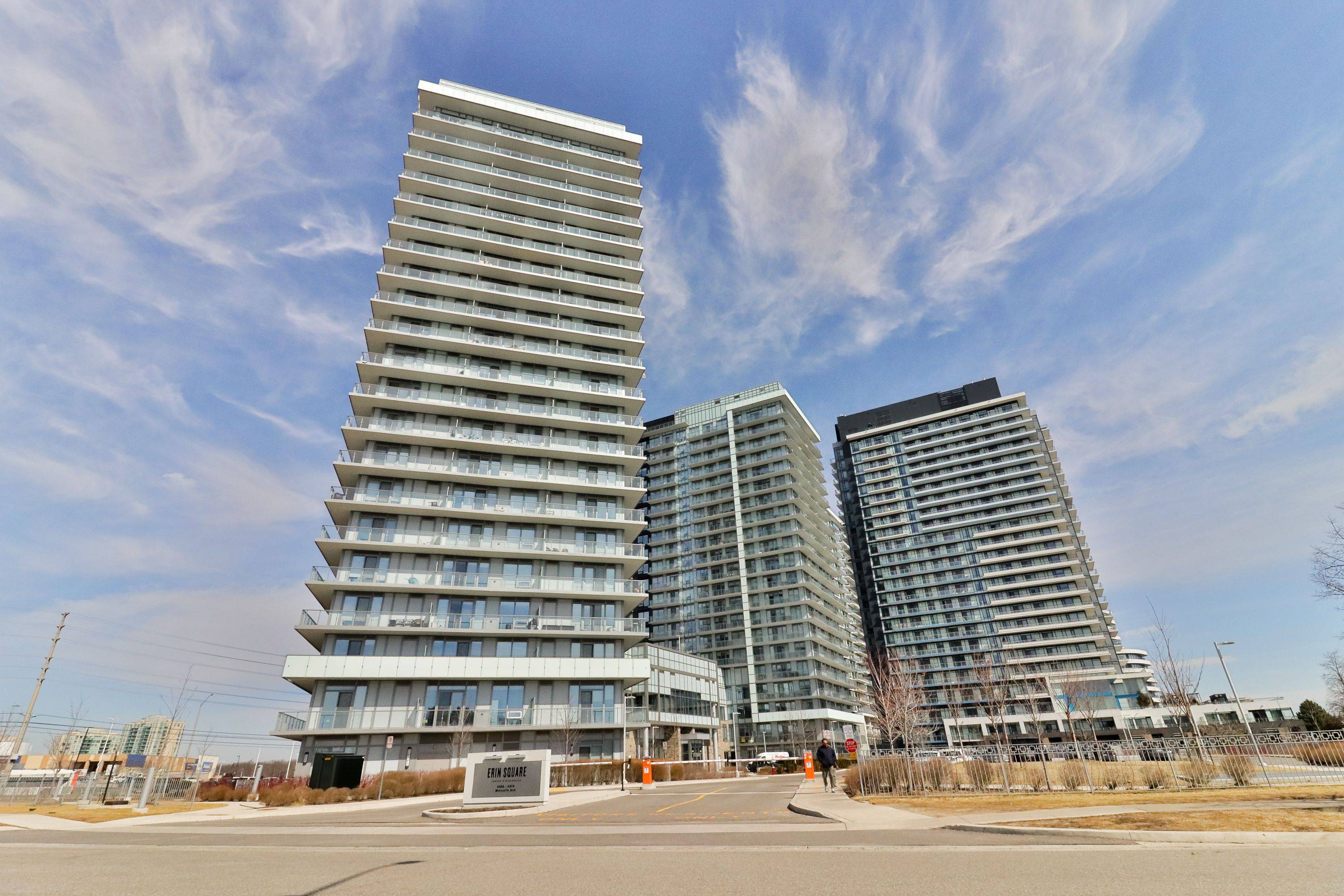 4655 Metcalfe AVE #1003, Mississauga, ON L5M 0Z7